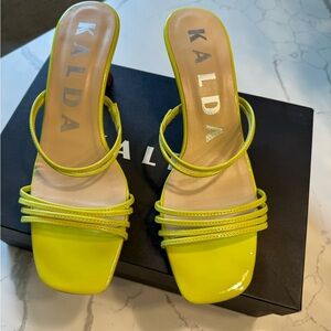 Green Kalda sandals